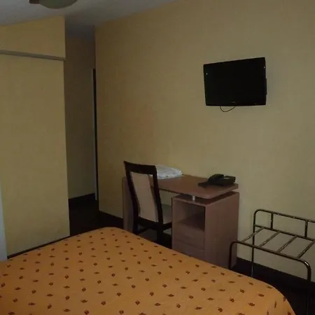 Hotel Le Crab 2*